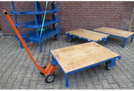 PROFESSIONELE transportkar met hefschamel. Gebruikt